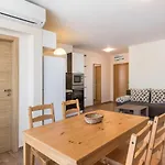 Sea View In Princess Apartman *
