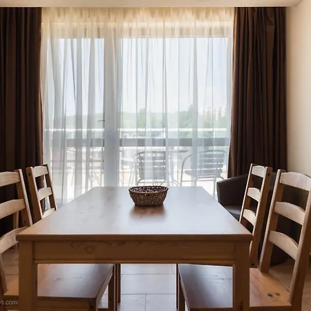Sea View In Princess Apartment Balchik