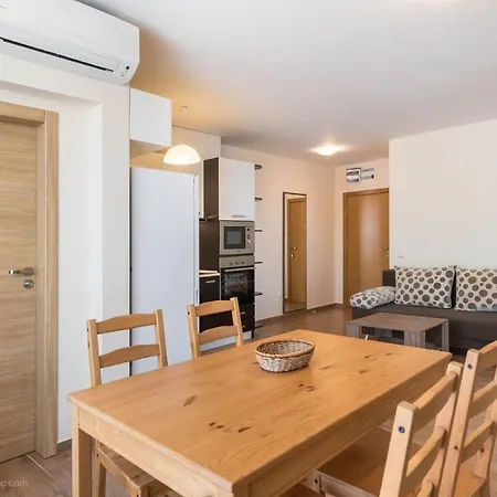 Sea View In Princess Apartament *